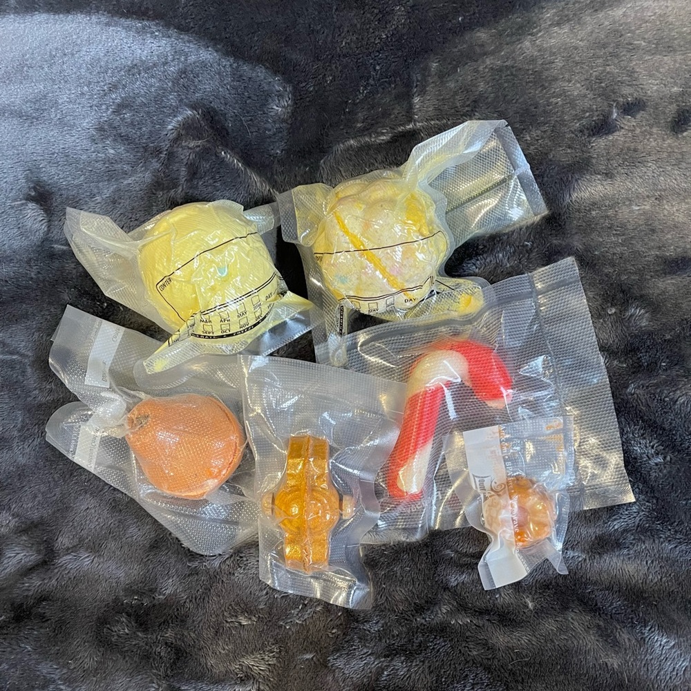 Reserved for Keniahcute Lush Bundle